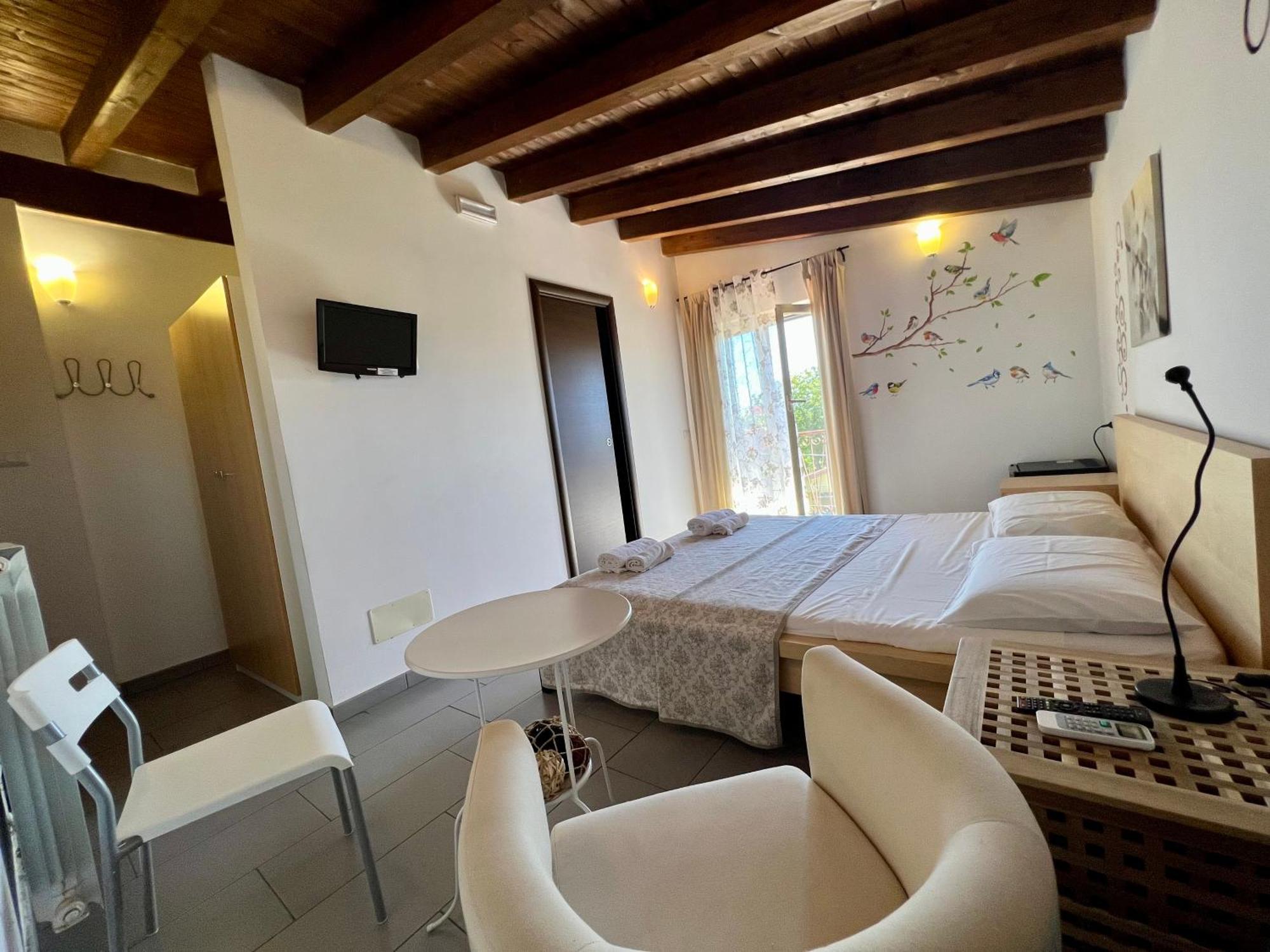 Residenza Cerci Hotel Valmontone Exterior foto